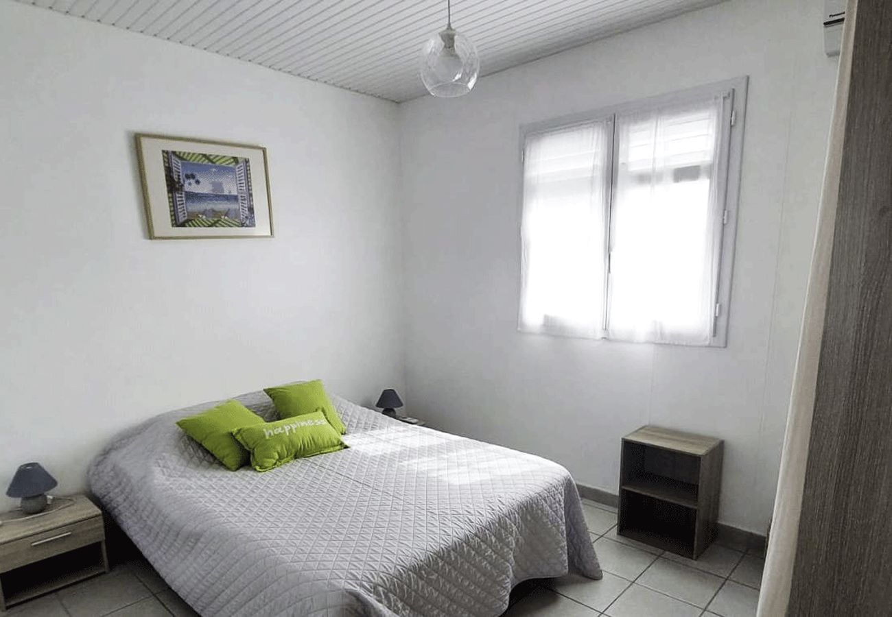 Bungalow à Le Diamant - Bungalow au Diamant en Martinique - Ref : M029A