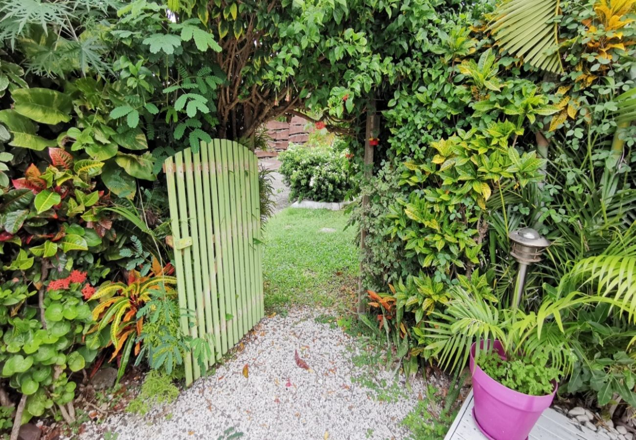 Villa à Sainte-Anne - Villa à Sainte Anne en Martinique - Ref : M036