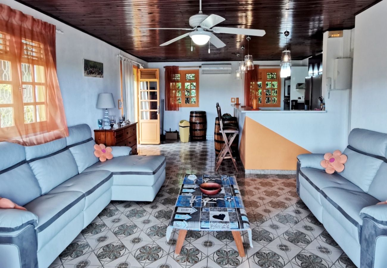 Villa à Sainte-Anne - Villa à Sainte Anne en Martinique - Ref : M043