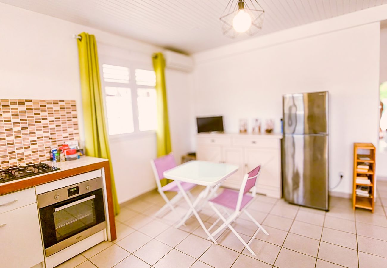 Bungalow à Le Diamant - Bungalow au Diamant en Martinique - Ref : M029B