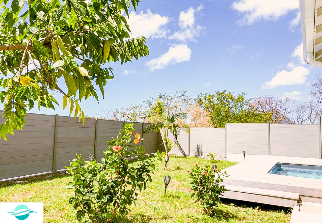 Villa à Le Diamant - Villa 3 chambres avec piscine au Diamant M136