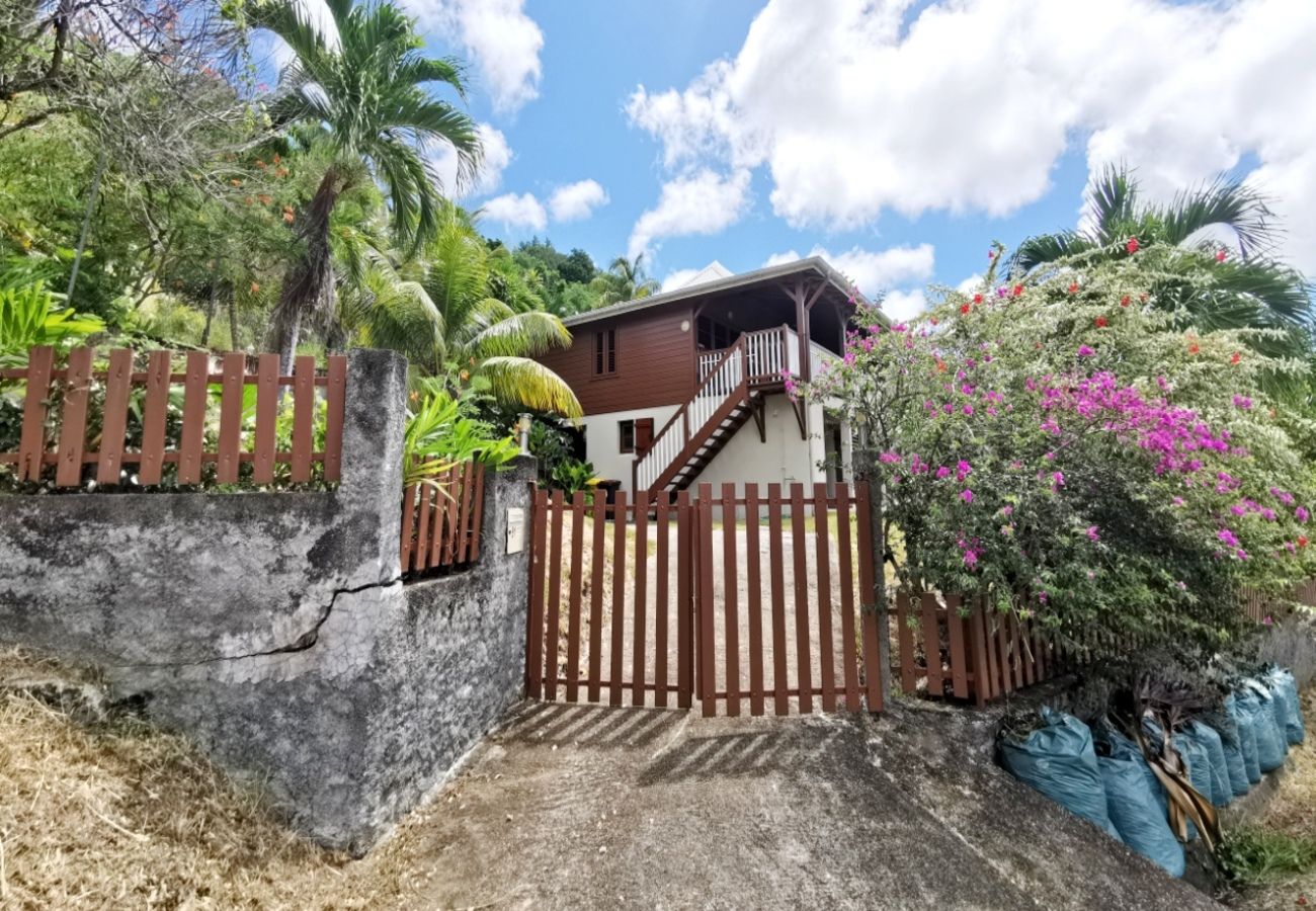 Villa à Sainte-Anne - Villa à Sainte Anne en Martinique - Ref : M059