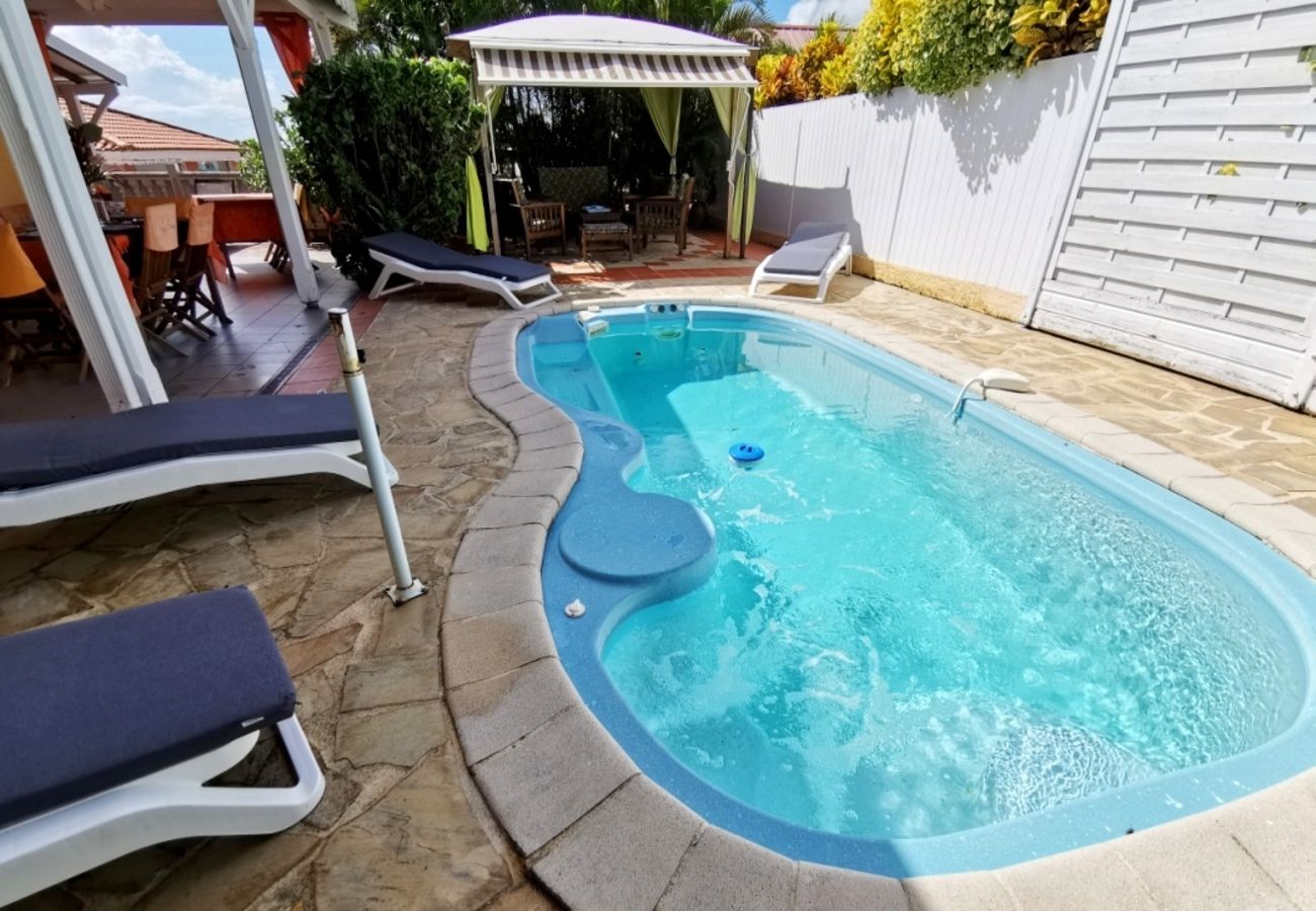 Villa à Sainte-Anne - Villa à Sainte Anne en Martinique - Ref : M045