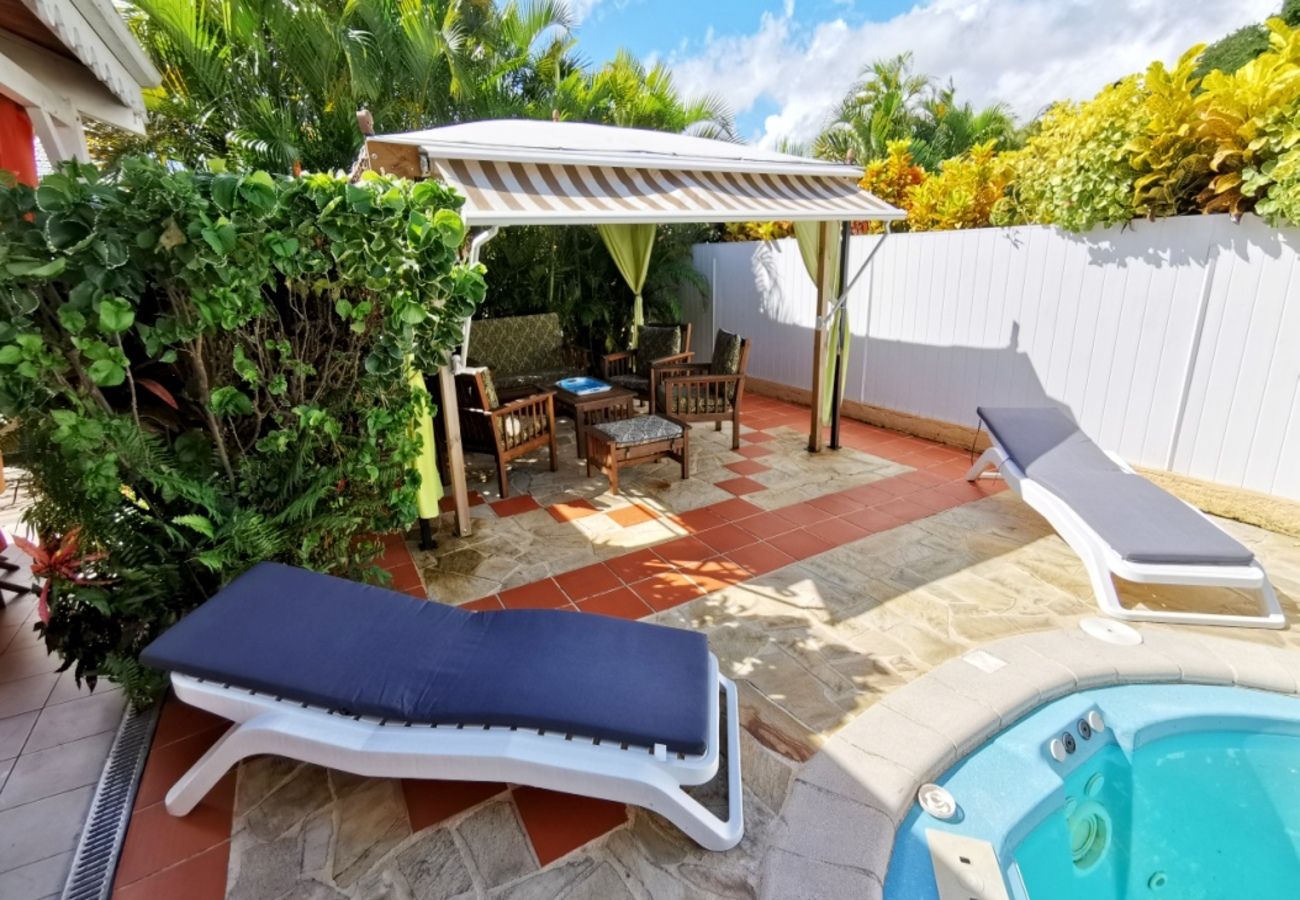 Villa à Sainte-Anne - Villa à Sainte Anne en Martinique - Ref : M045