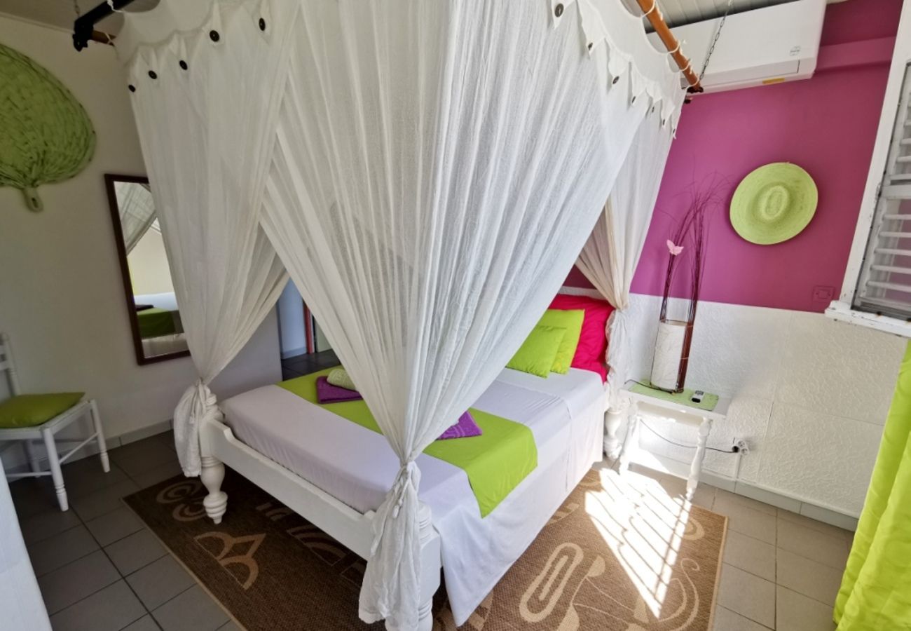 Villa à Sainte-Anne - Villa à Sainte Anne en Martinique - Ref : M045