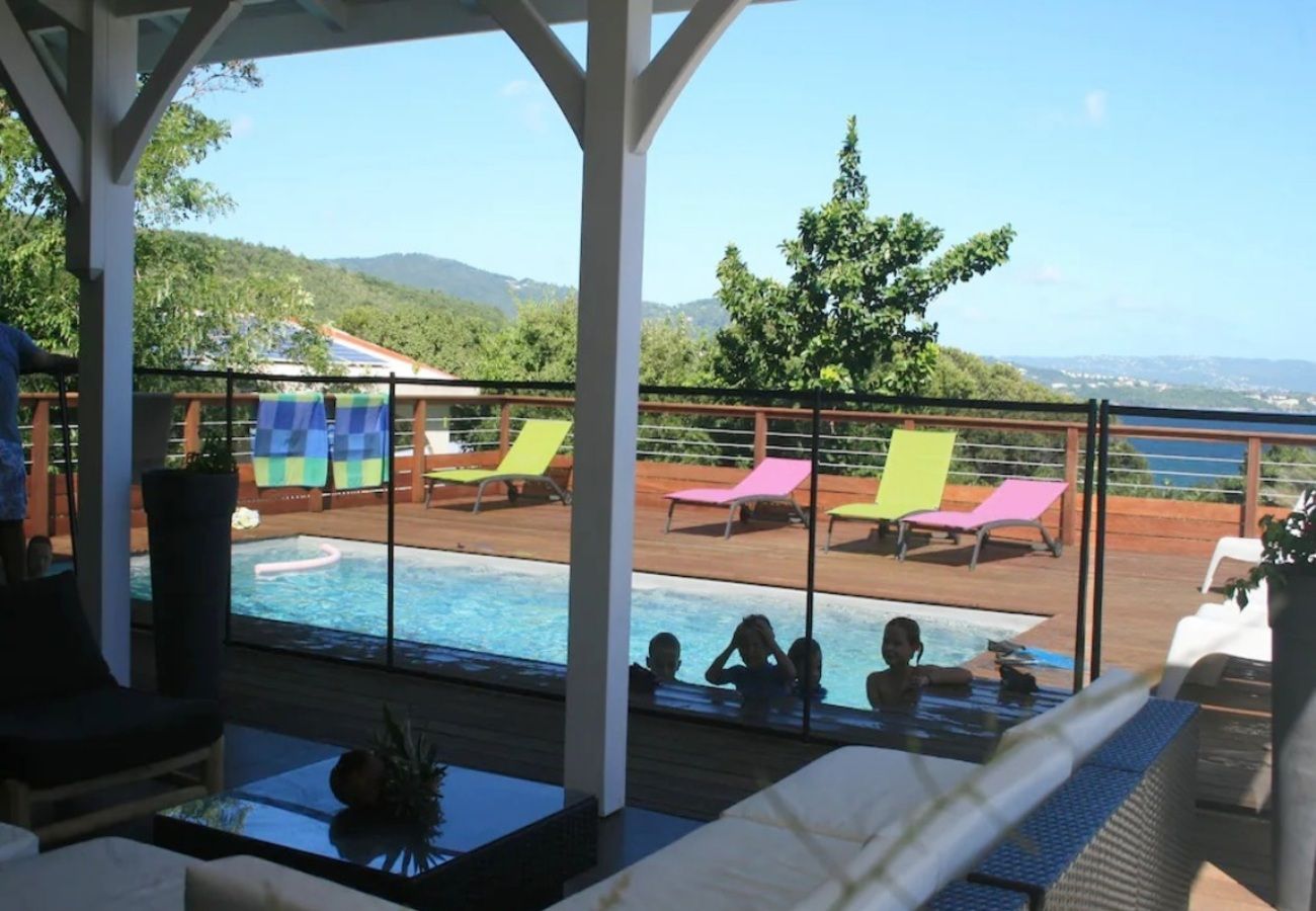 Villa à Le Diamant - Villa au Diamant en Martinique - Ref : M104
