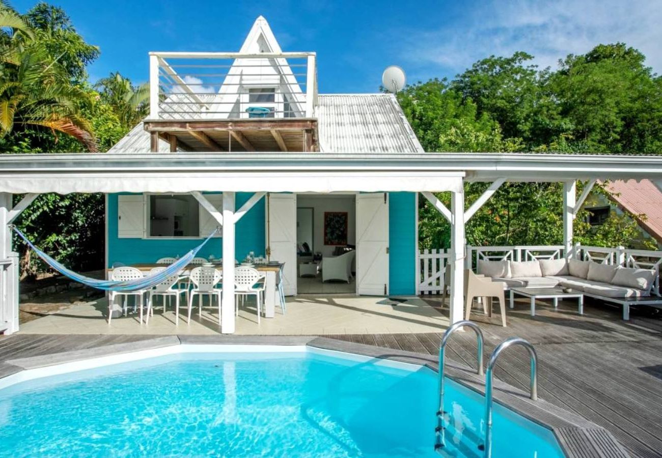 Villa à Rivière-Salée - Villa à Rivière Salée en Martinique - Ref : M135A