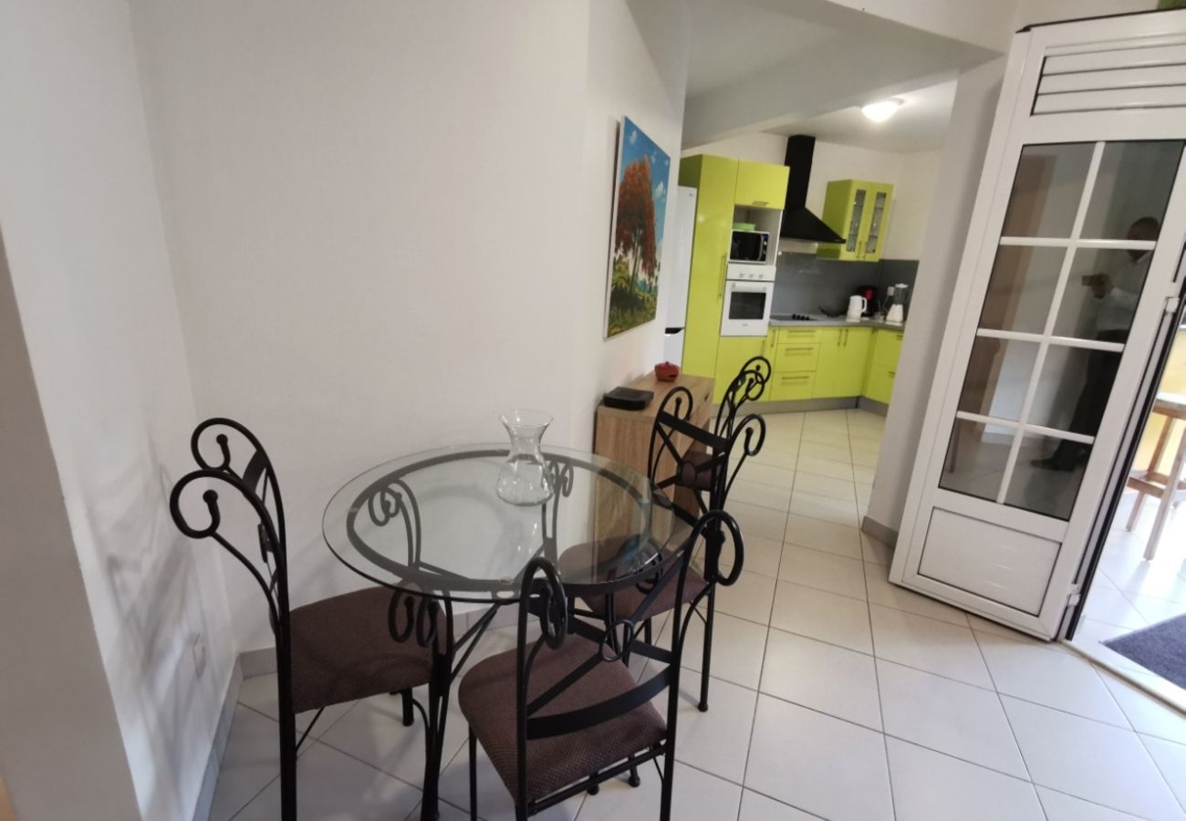 Villa à Sainte-Anne - Villa à Sainte Anne en Martinique - Ref : M141