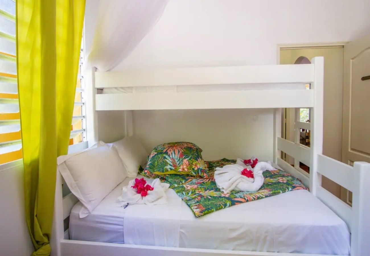 Villa à Le Diamant - Villa au Diamant en Martinique - Ref : M154