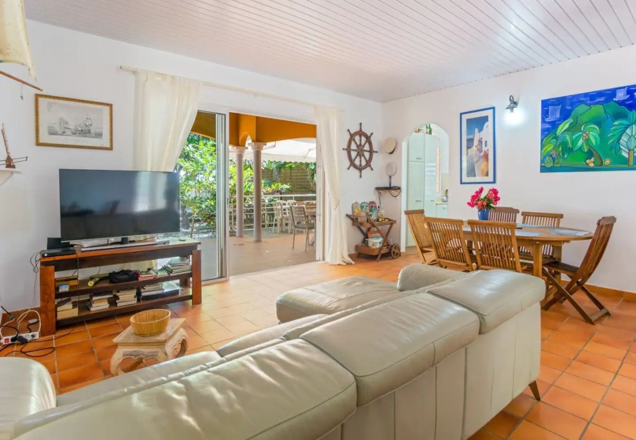 Villa à Le Diamant - Villa au Diamant en Martinique - Ref : M154