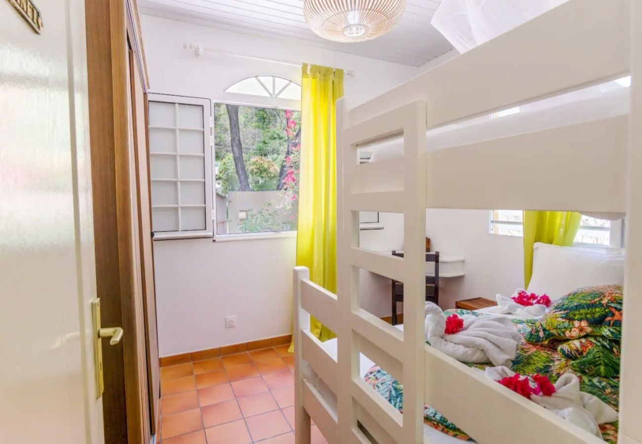Villa à Le Diamant - Villa au Diamant en Martinique - Ref : M154