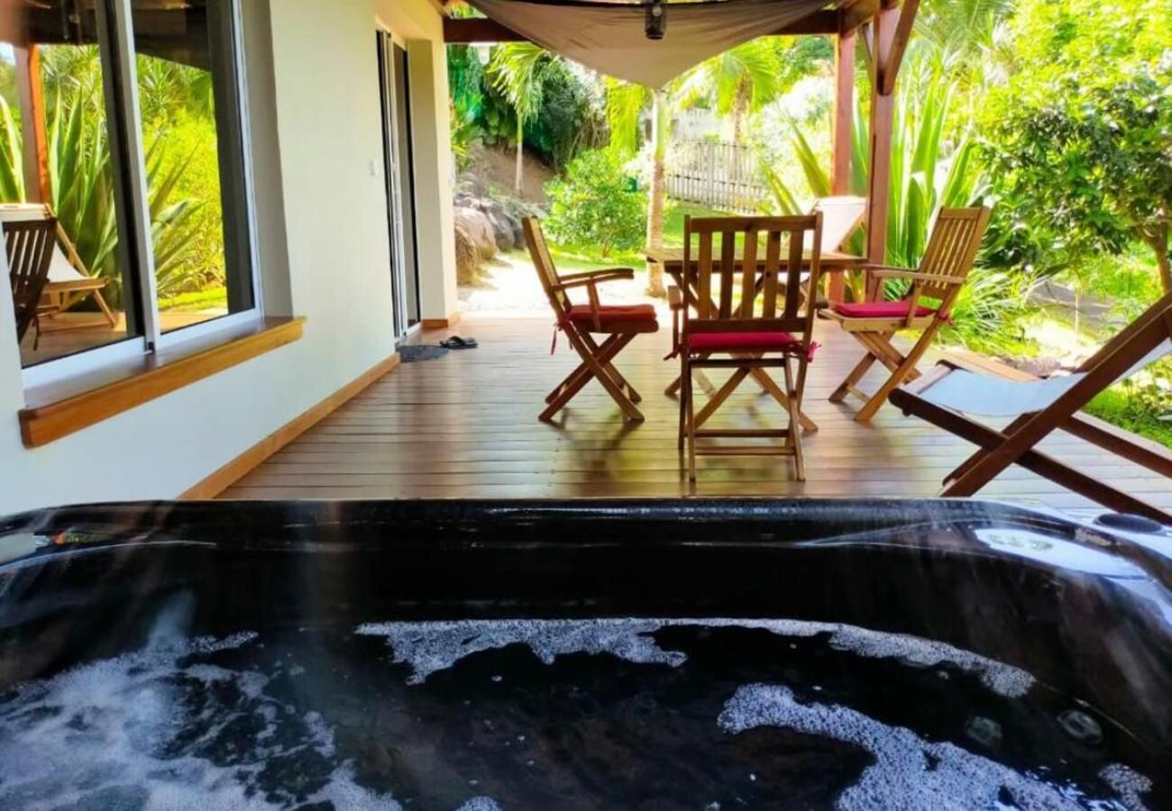 Villa à Les Trois-Ilets - Villa aux Trois Ilets en Martinique - Ref : M167