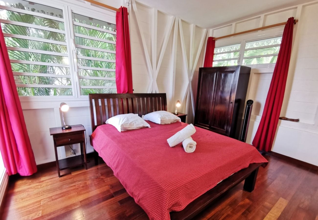 Villa à Les Trois-Ilets - Villa aux Trois Ilets en Martinique - Ref : M167