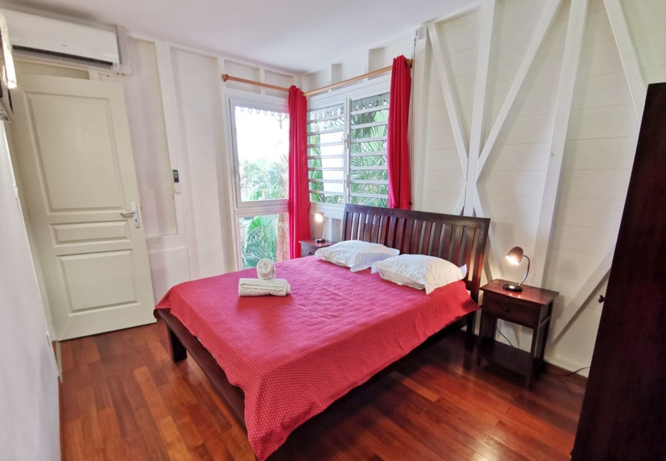 Villa à Les Trois-Ilets - Villa aux Trois Ilets en Martinique - Ref : M167