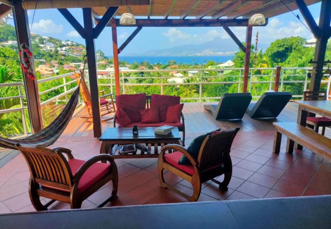 Villa à Les Trois-Ilets - Villa aux Trois Ilets en Martinique - Ref : M167
