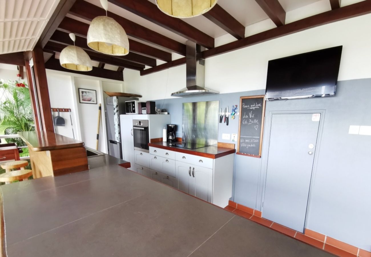 Villa à Les Trois-Ilets - Villa aux Trois Ilets en Martinique - Ref : M167
