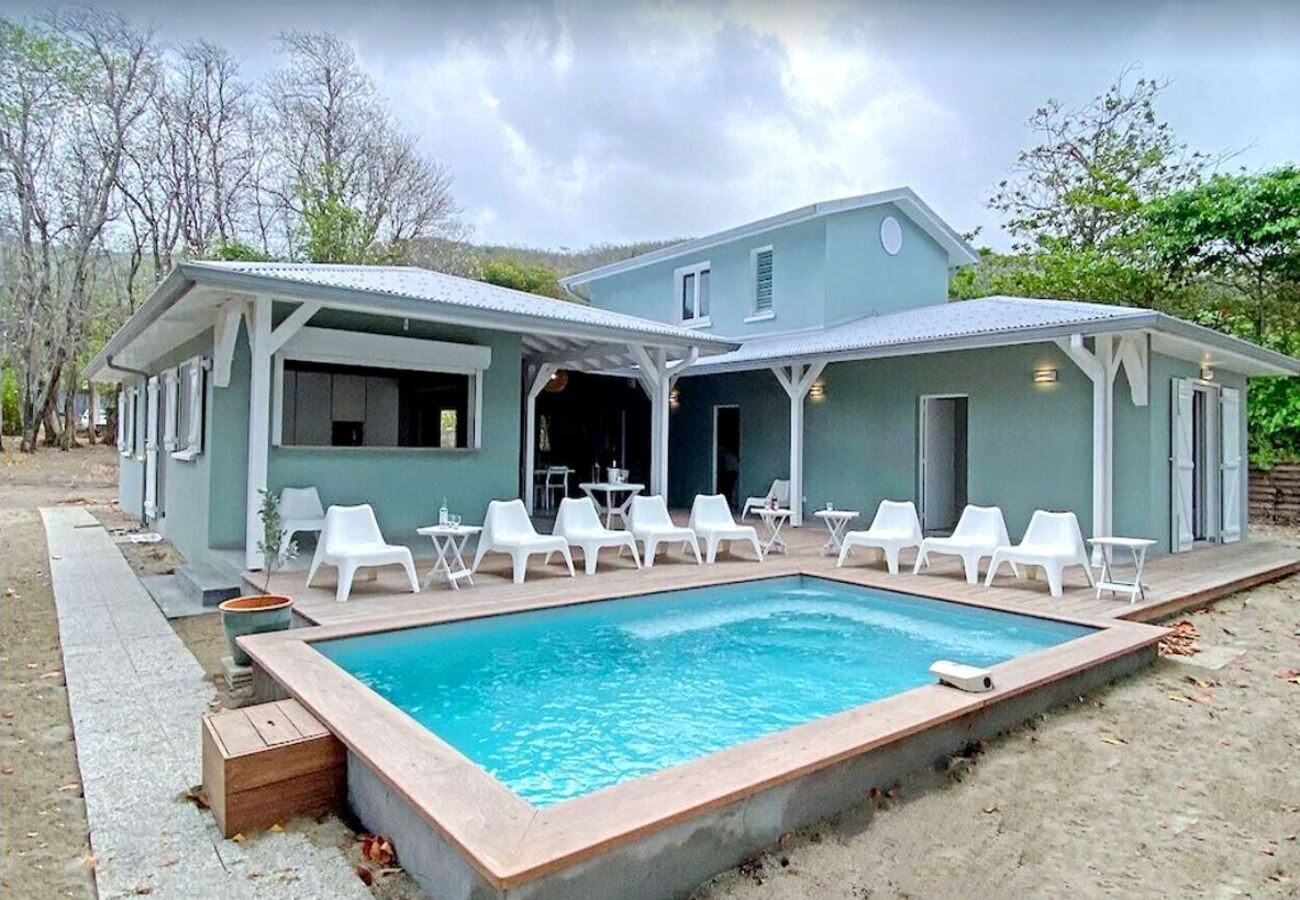 Villa à Le Diamant - Villa au Diamant en Martinique - Ref : M168