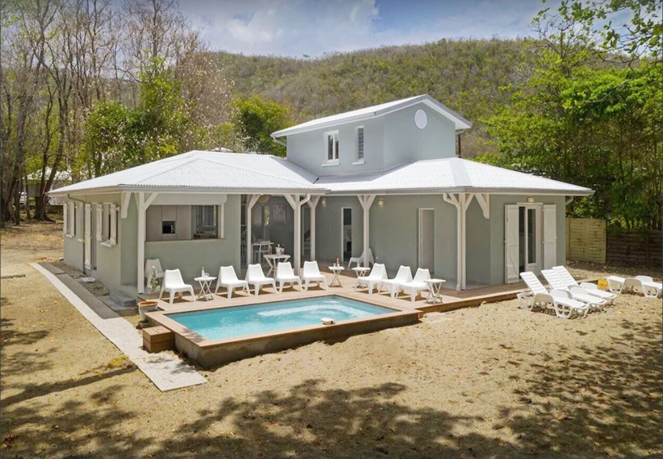 Villa à Le Diamant - Villa au Diamant en Martinique - Ref : M168