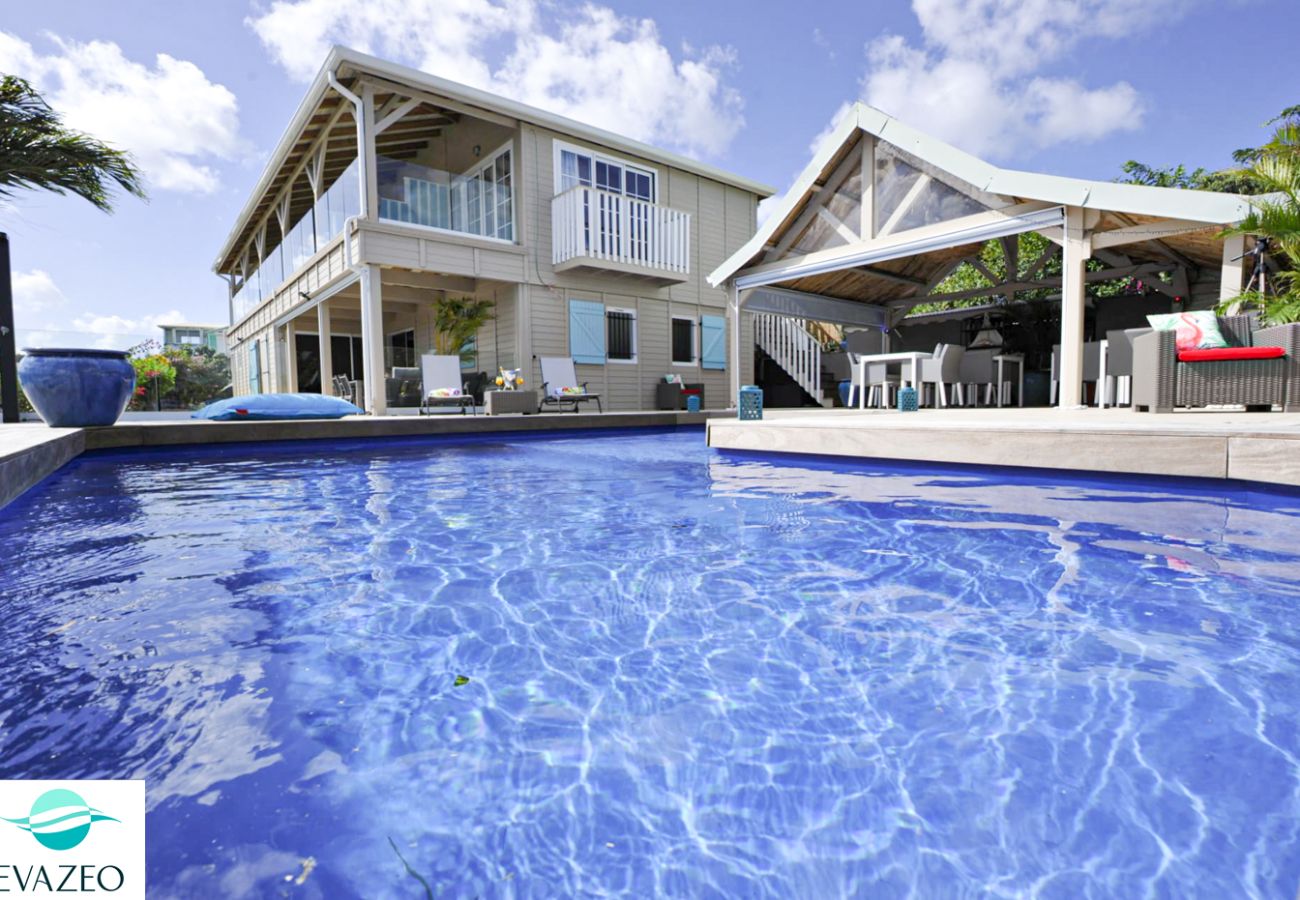 Villa à Les Trois-Ilets - Villa aux Trois Ilets en Martinique - Ref : M189