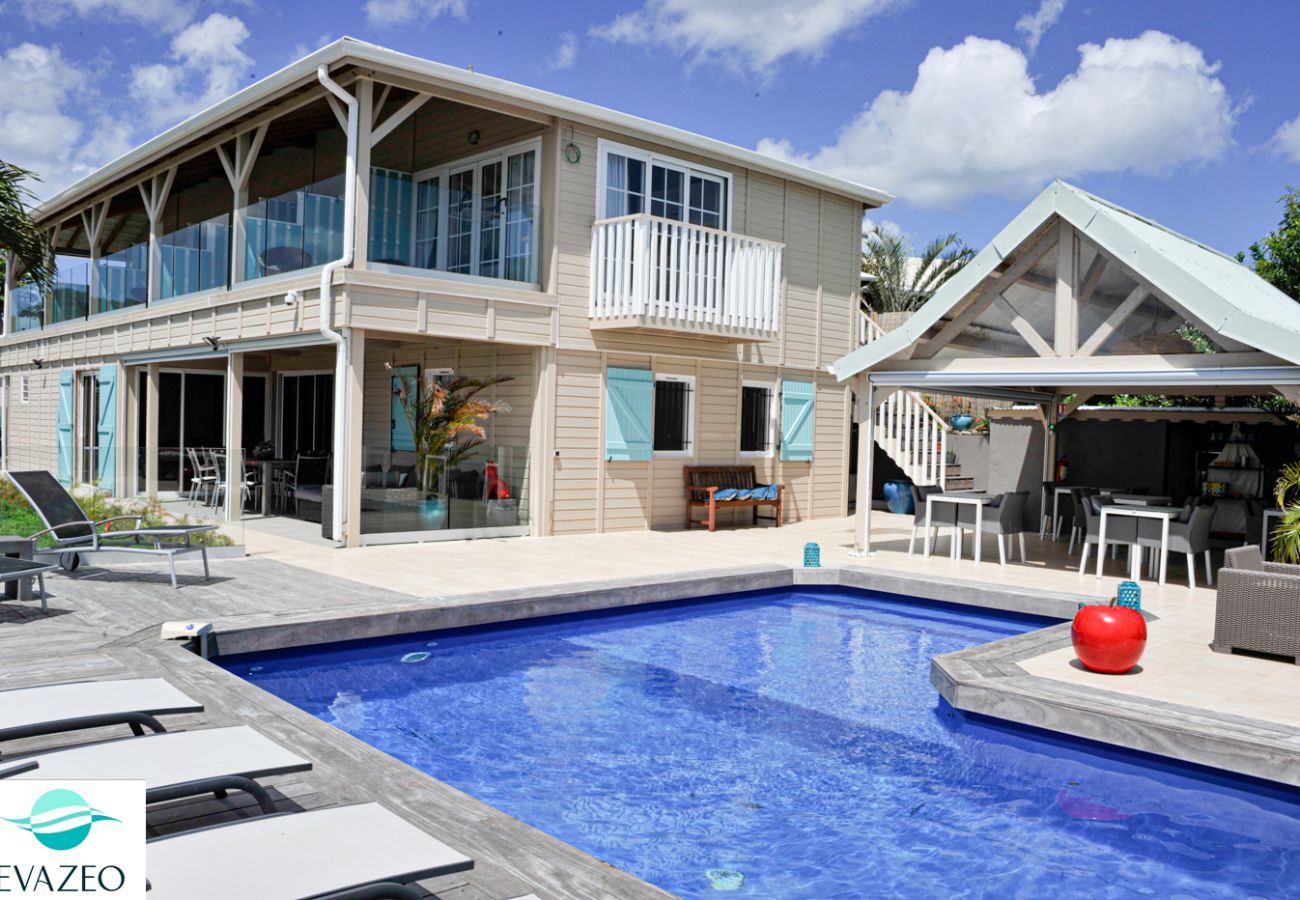 Villa à Les Trois-Ilets - Villa aux Trois Ilets en Martinique - Ref : M189