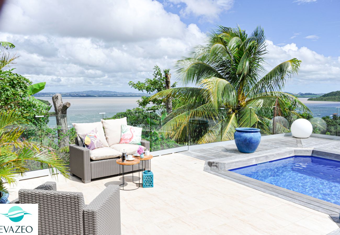 Villa à Les Trois-Ilets - Villa aux Trois Ilets en Martinique - Ref : M189