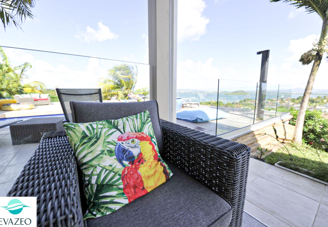 Villa à Les Trois-Ilets - Villa aux Trois Ilets en Martinique - Ref : M189