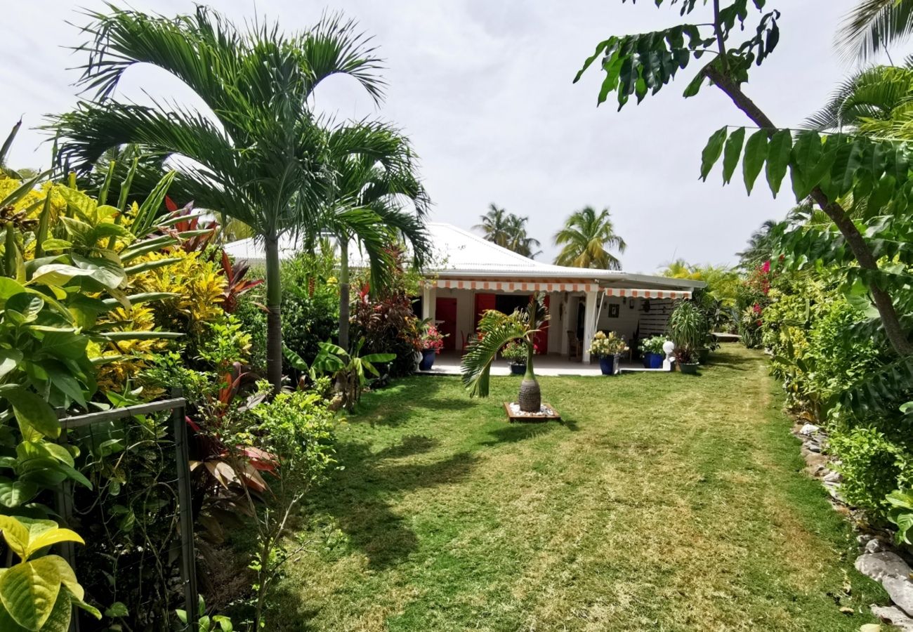 Villa à Saint-François - Villa à St François en Guadeloupe - Ref : G016