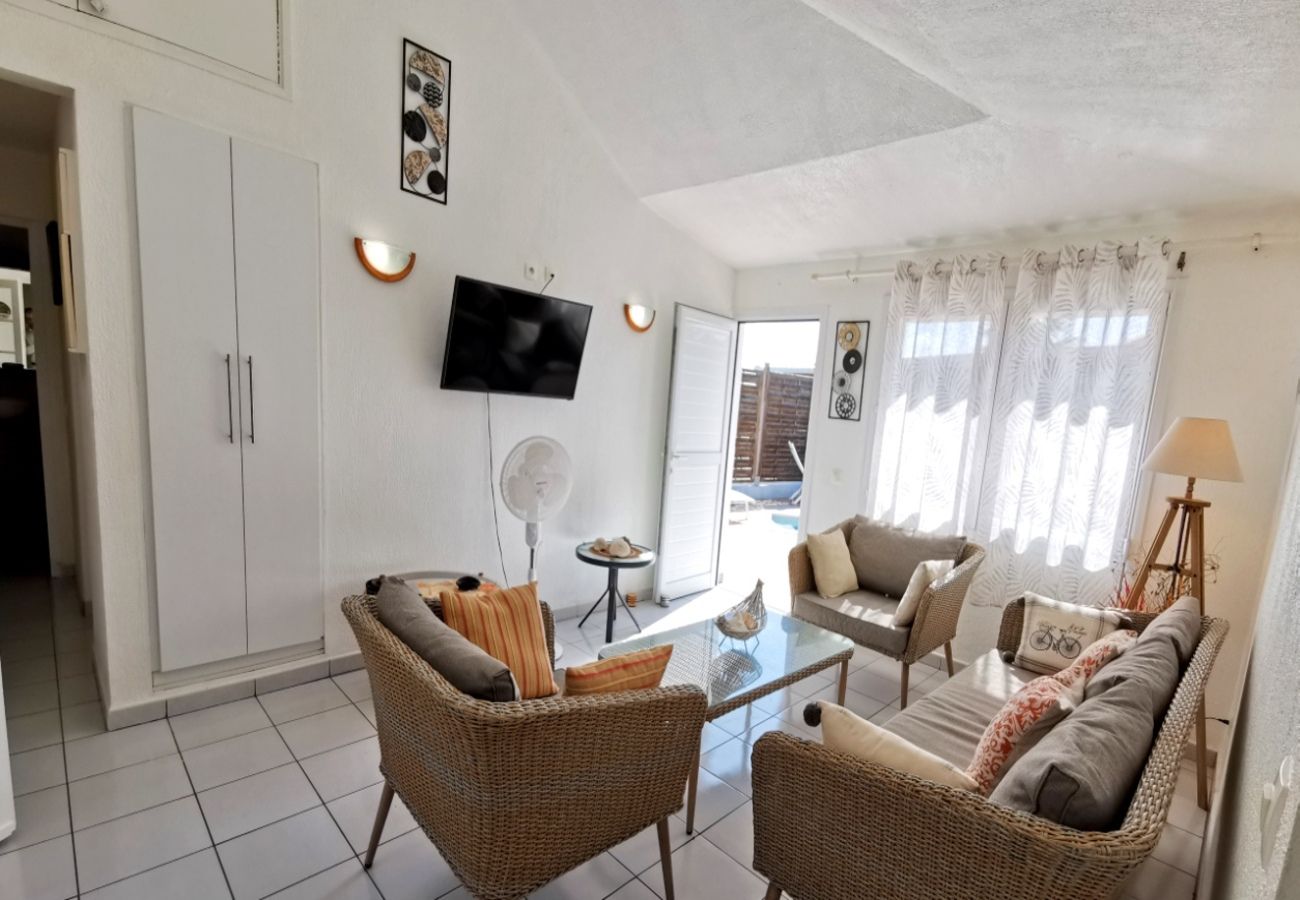 Villa à Saint-François - Villa à St François en Guadeloupe - Ref : G021