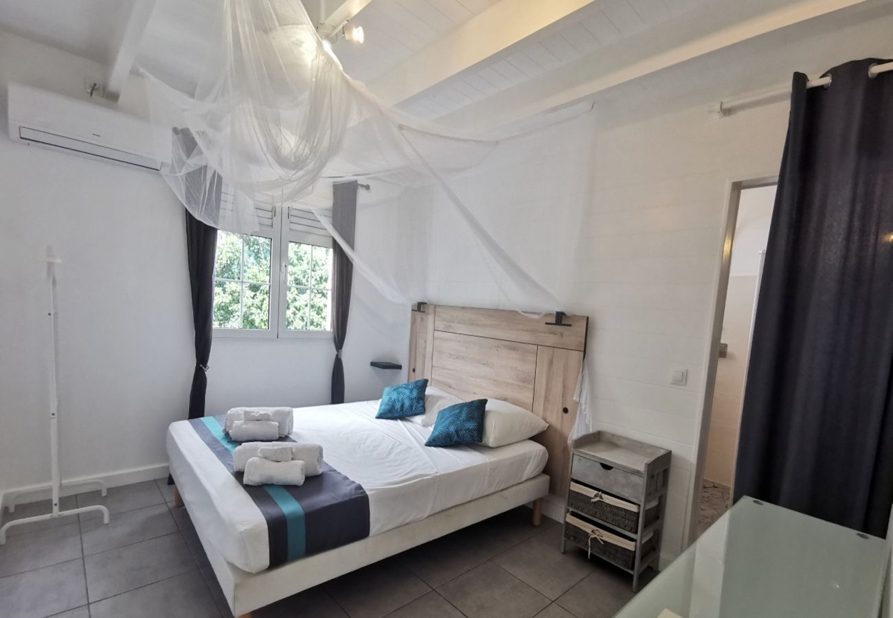 Villa à Saint-François - Villa à St François en Guadeloupe - Ref : G044B