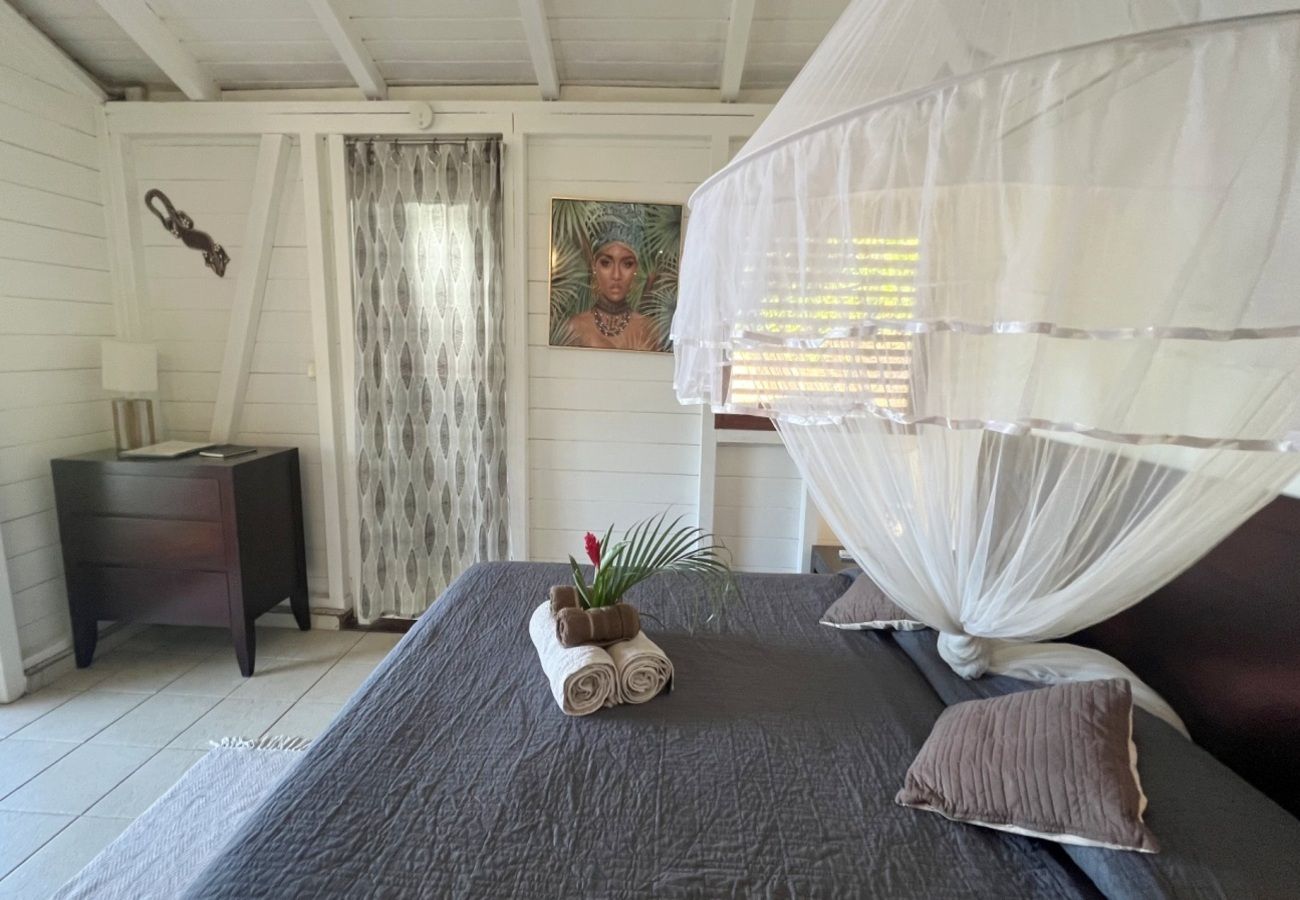 Villa à Deshaies - Villa à Deshaies en Guadeloupe - Ref : G042D