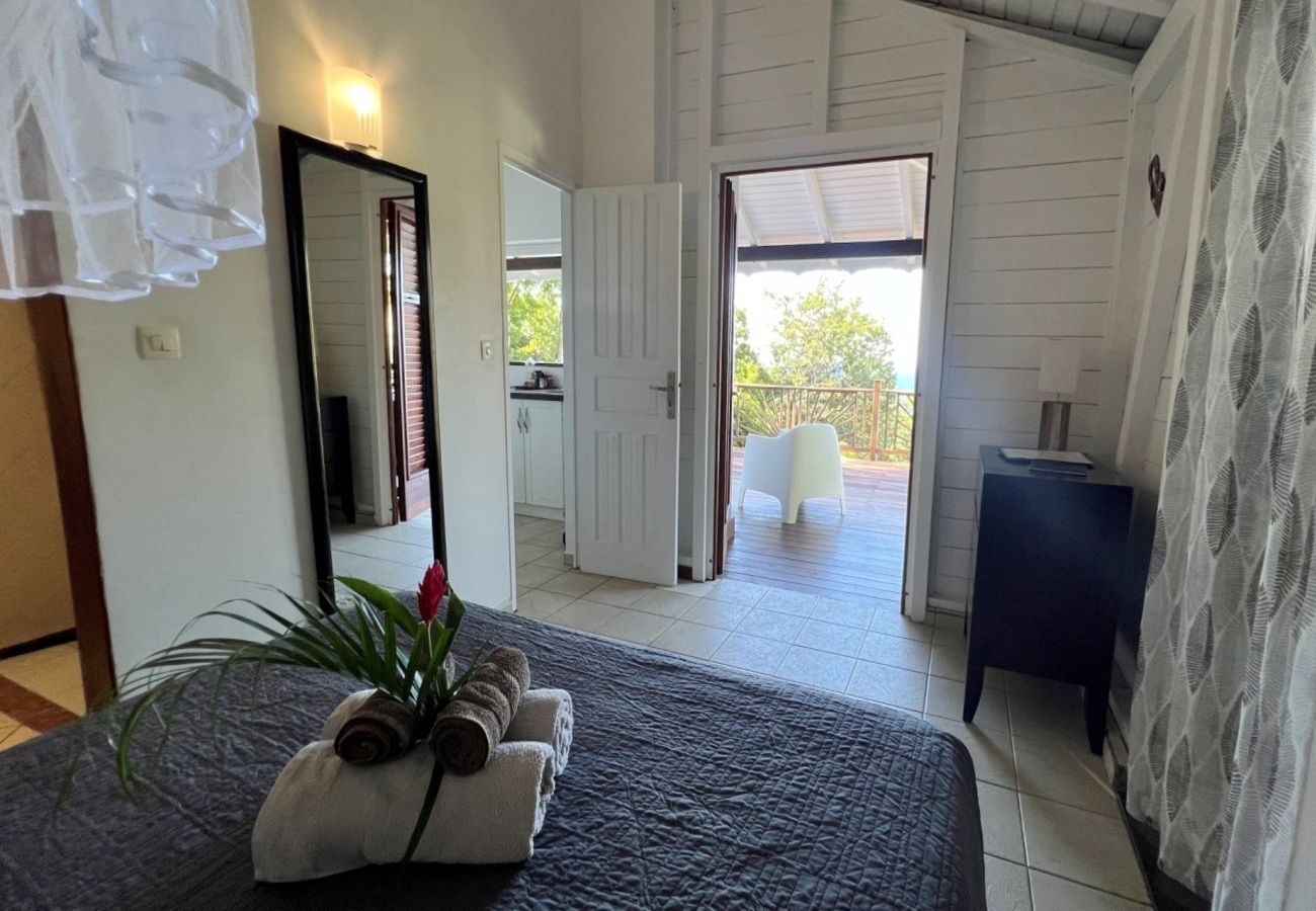 Villa à Deshaies - Villa à Deshaies en Guadeloupe - Ref : G042D