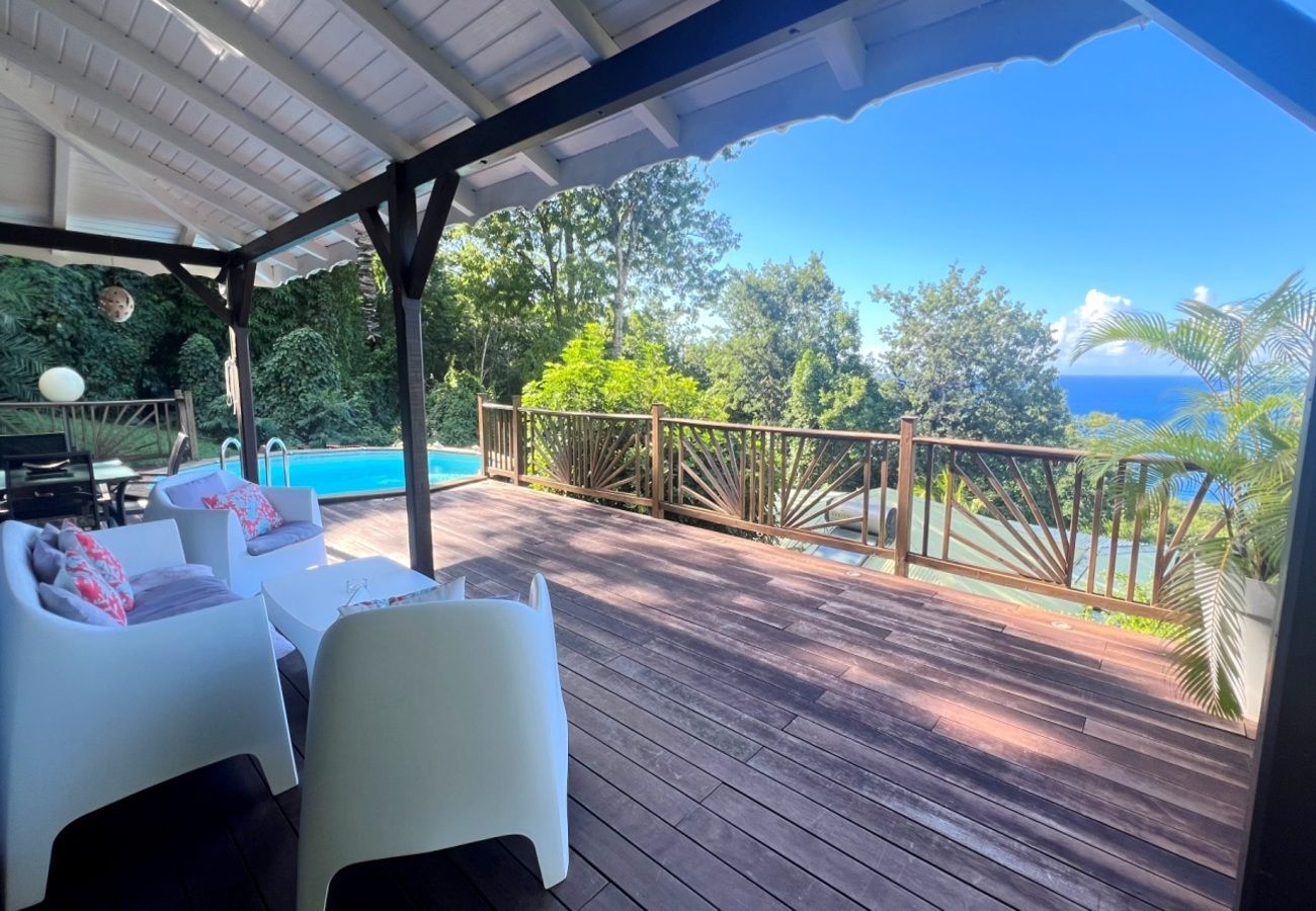 Villa à Deshaies - Villa à Deshaies en Guadeloupe - Ref : G042D