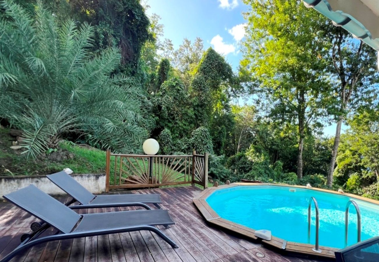 Villa à Deshaies - Villa à Deshaies en Guadeloupe - Ref : G042D