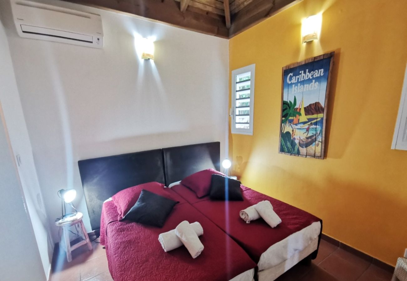 Villa à Saint-François - Villa à St François en Guadeloupe - Ref : G056A