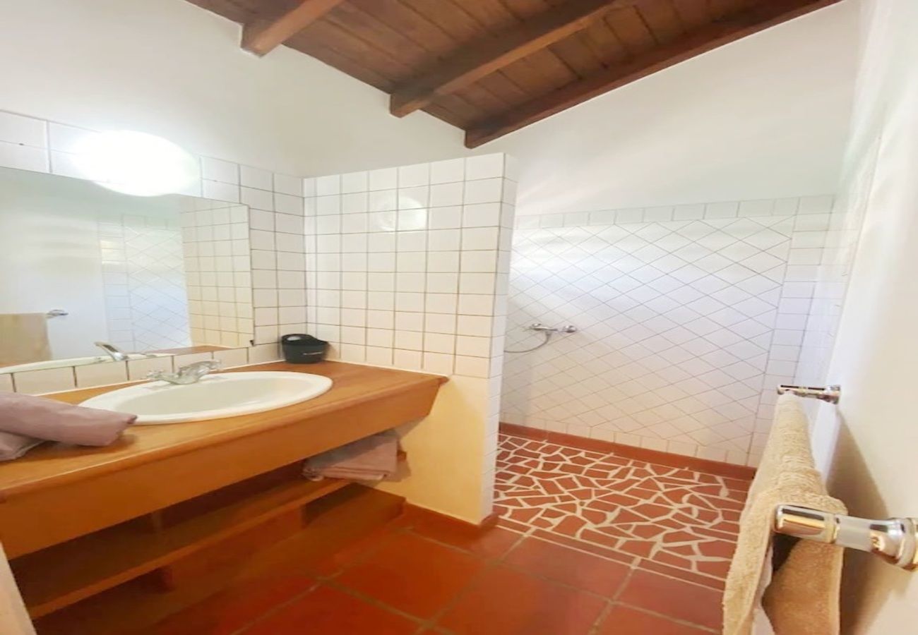 Villa à Saint-François - Villa à St François en Guadeloupe - Ref : G071