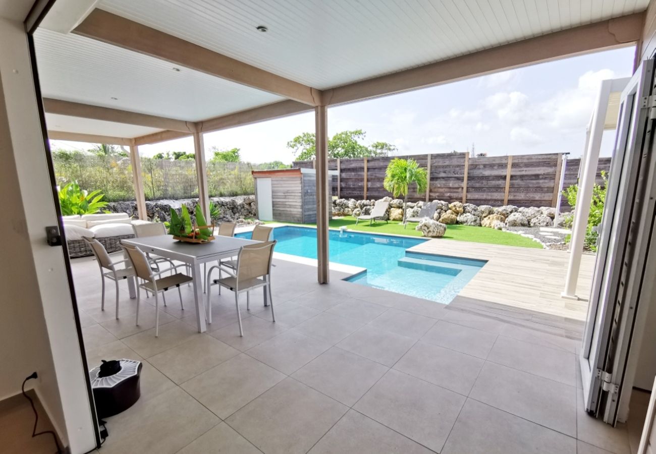 Villa à Sainte-Anne - Villa à Sainte Anne en Guadeloupe - Ref : G095
