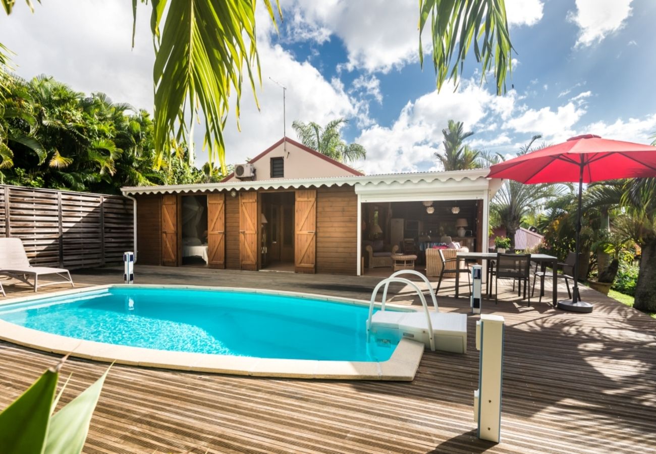 Villa à Bouillante - Villa à Bouillante en Guadeloupe - Ref : G109A