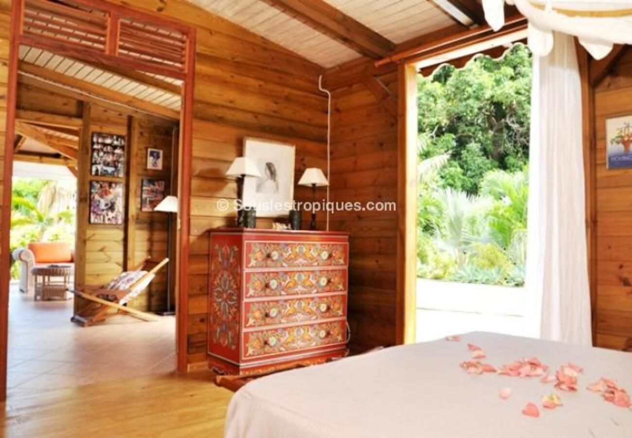 Villa à Bouillante - Villa à Bouillante en Guadeloupe - Ref : G109A