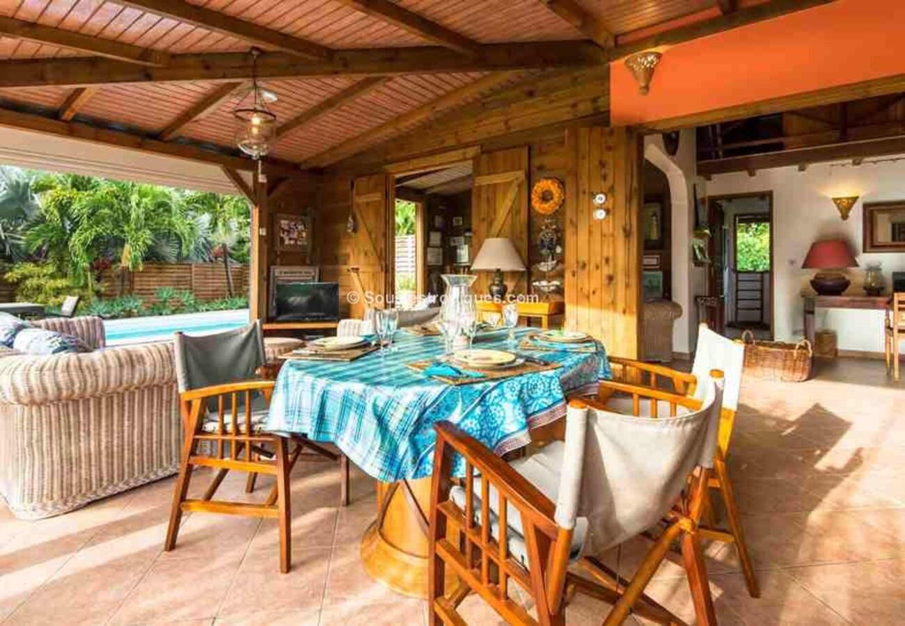 Villa à Bouillante - Villa à Bouillante en Guadeloupe - Ref : G109A