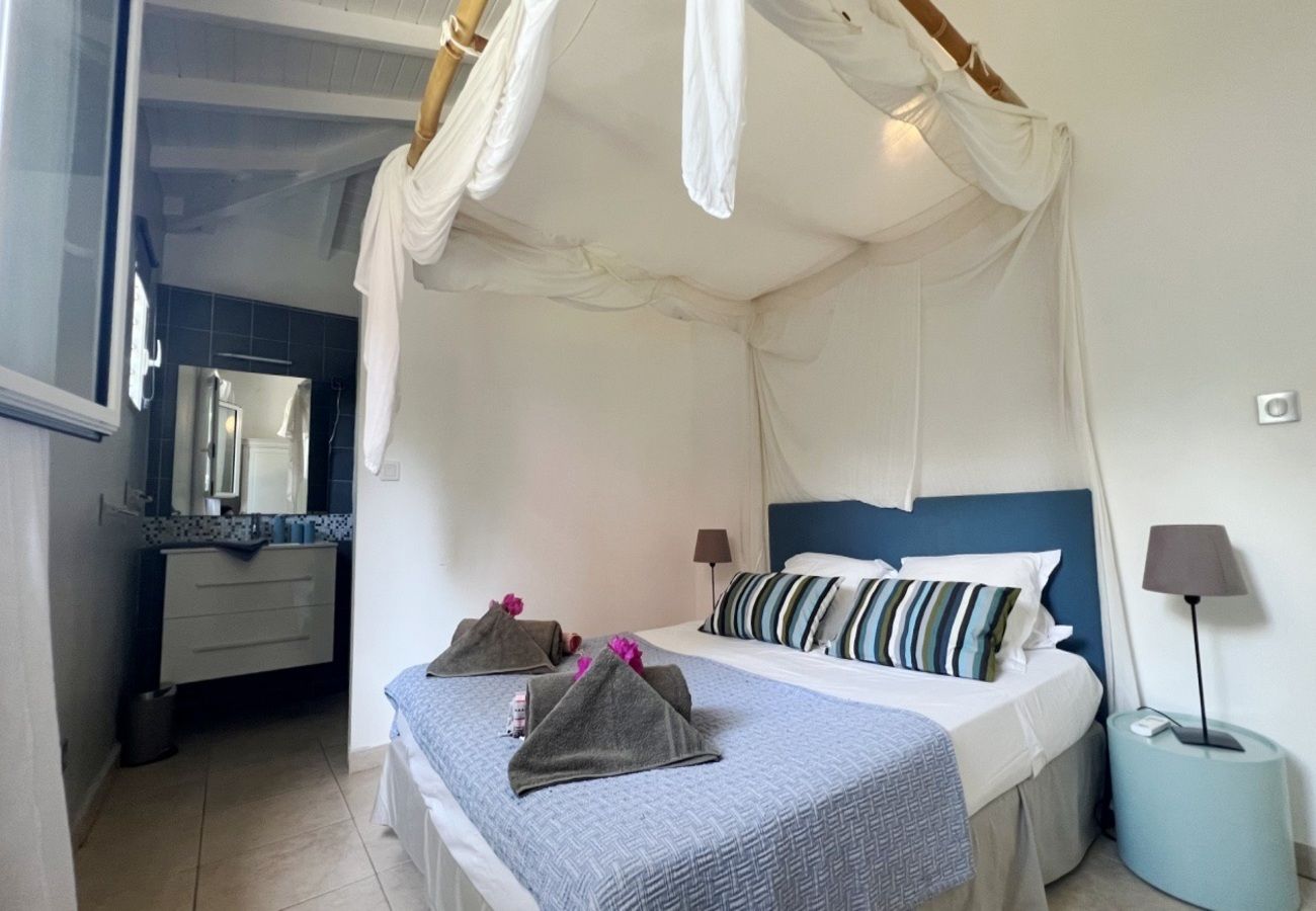Villa à Le Gosier - Villa au Gosier en Guadeloupe - Ref : G110
