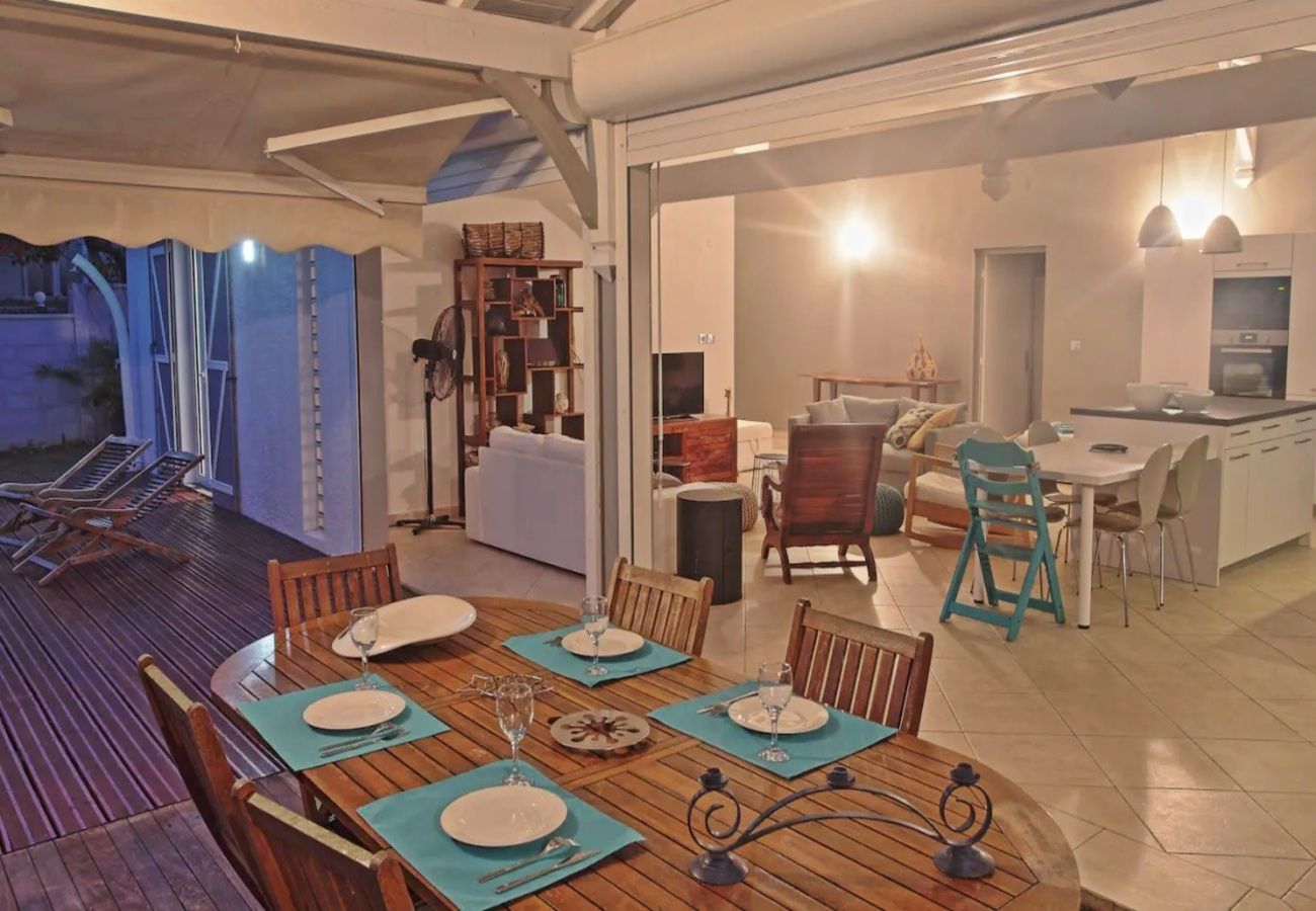 Villa à Le Gosier - Villa au Gosier en Guadeloupe - Ref : G110