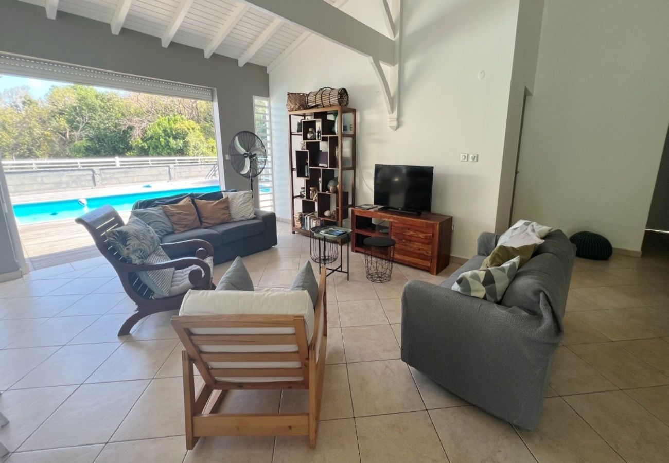 Villa à Le Gosier - Villa au Gosier en Guadeloupe - Ref : G110