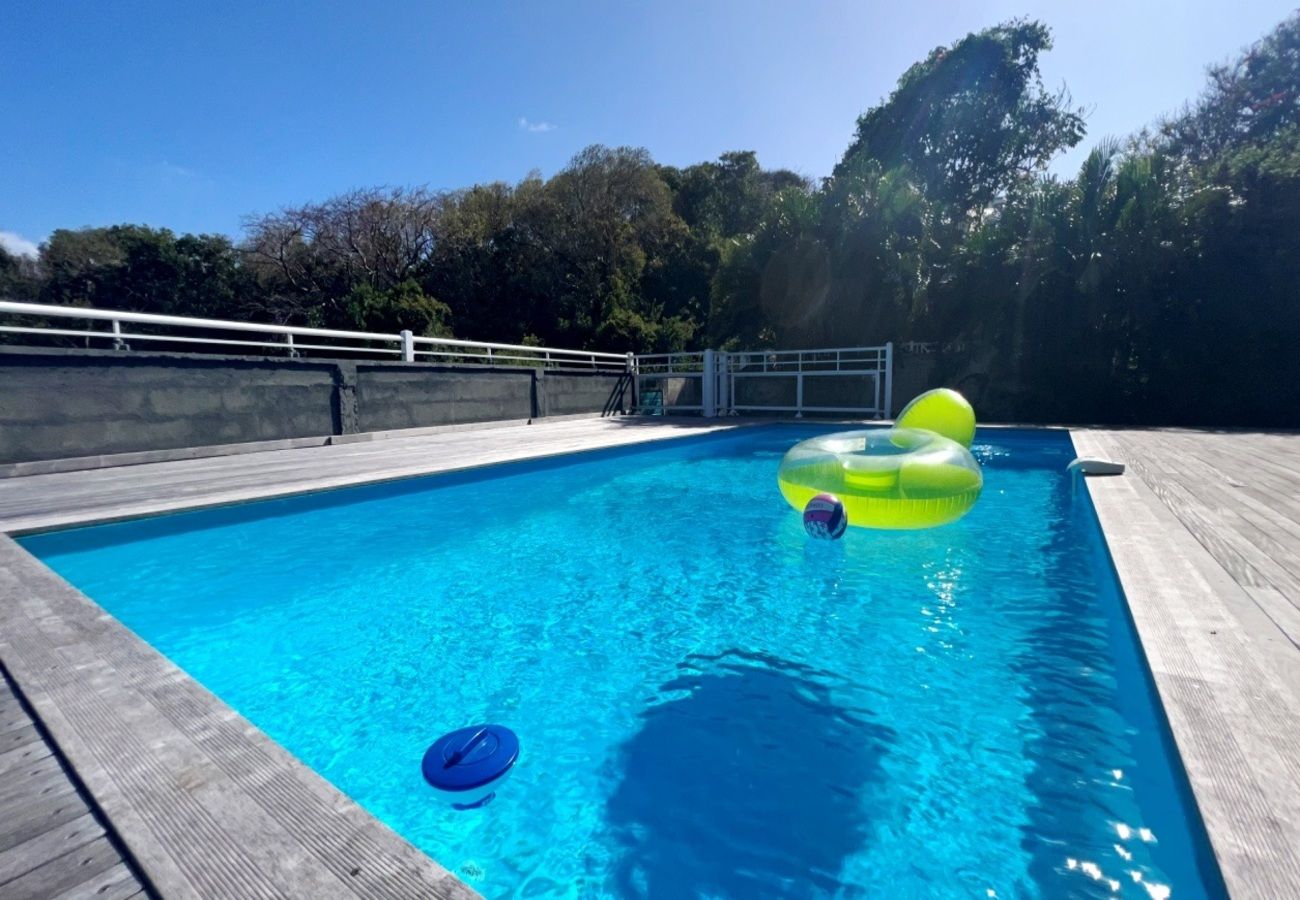 Villa à Le Gosier - Villa au Gosier en Guadeloupe - Ref : G110