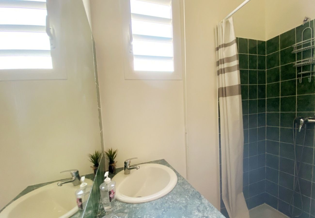 Villa à Saint-François - Villa à St François en Guadeloupe - Ref : G120B