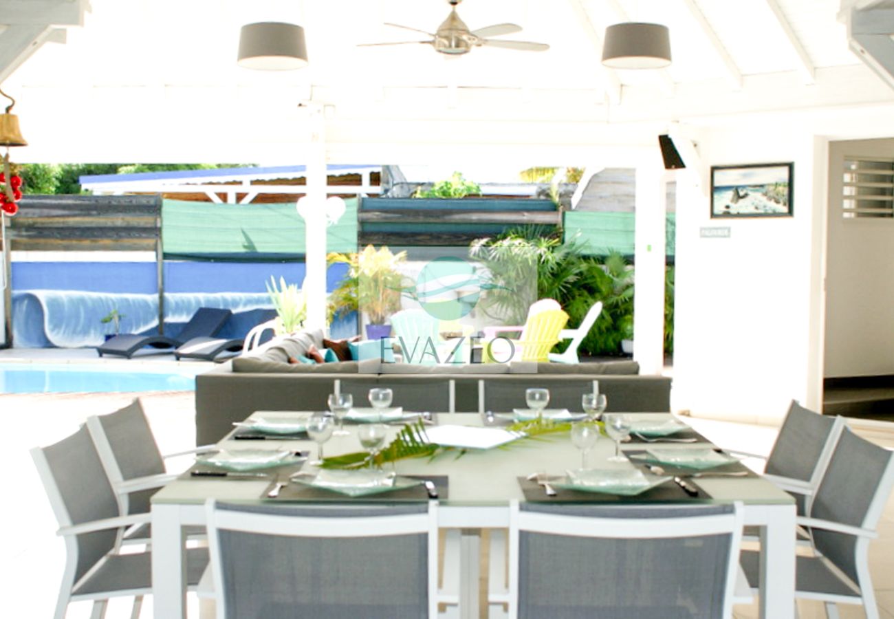 Villa à Sainte-Anne - Villa à Ste Anne en Guadeloupe - Ref : G113