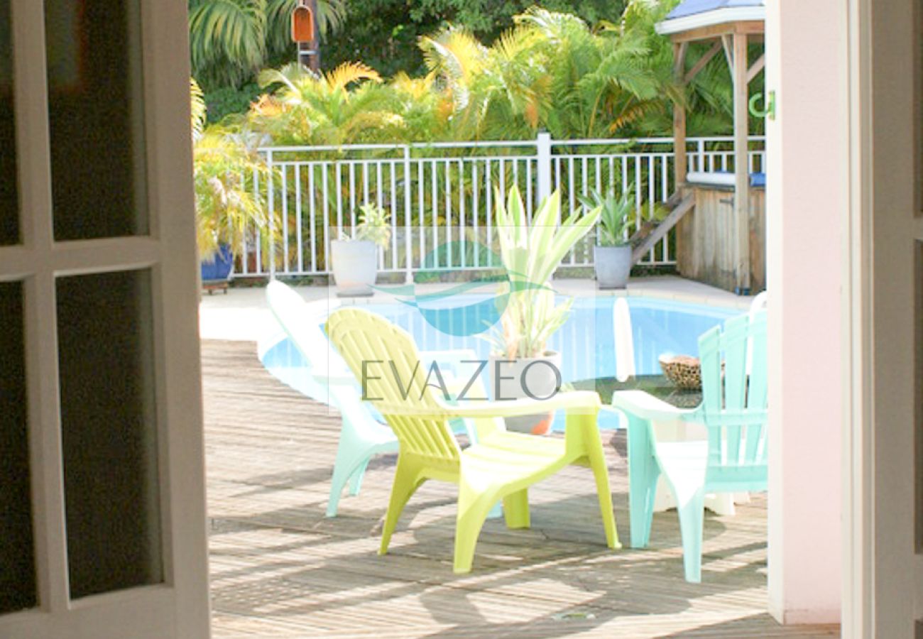 Villa à Sainte-Anne - Villa à Ste Anne en Guadeloupe - Ref : G113