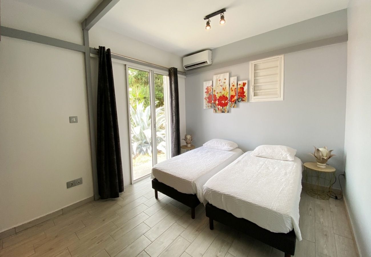 Villa à Saint-François - Villa à Saint François en Guadeloupe - Ref : G135A