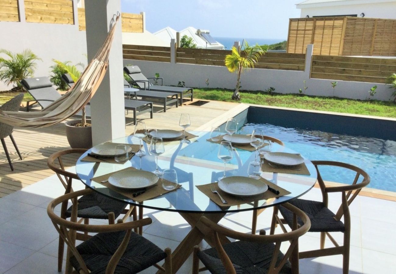 Villa à Sainte-Anne - Villa à Ste Anne en Guadeloupe - Ref : G135E