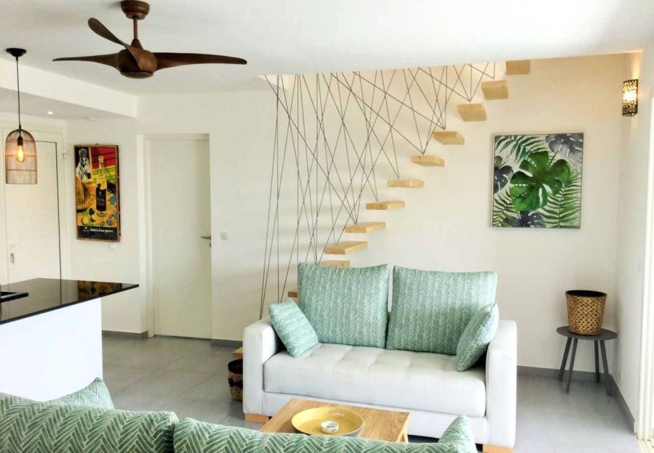 Villa à Sainte-Anne - Villa à Ste Anne en Guadeloupe - Ref : G135E