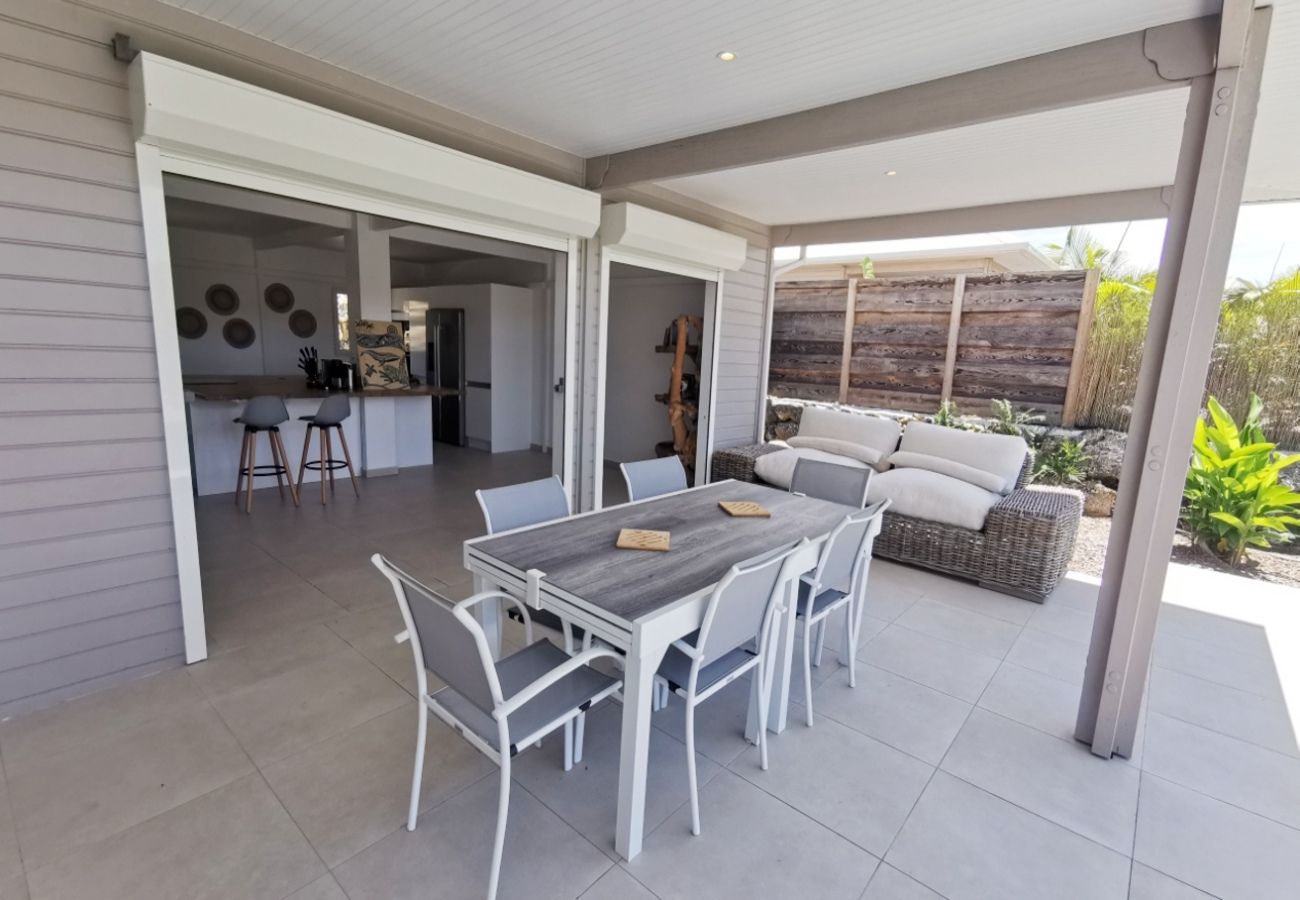 Villa à Sainte-Anne - Villa à Ste Anne en Guadeloupe - Ref : G138A